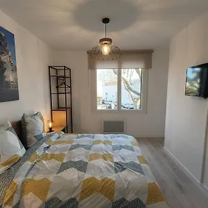 stalingrad-arles-centre.fr-provencehotel.com/