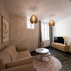 la-suite-sepia-superbe-appartement-tout-confort-au.hotels-rhonealpes.com/